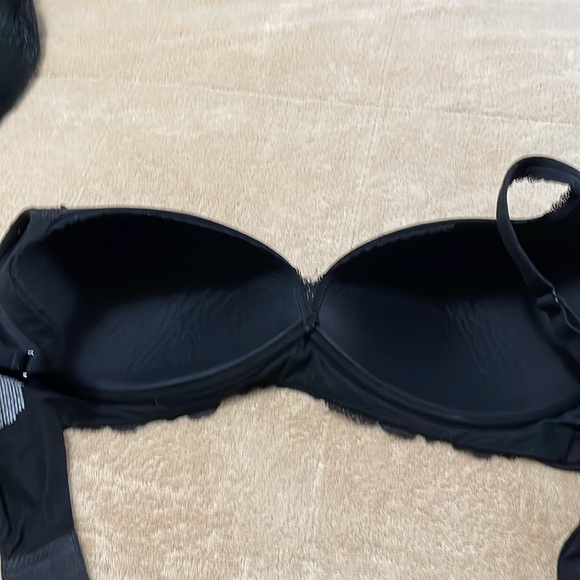 Victoria’s Secret Bra - Picture 4 of 6
